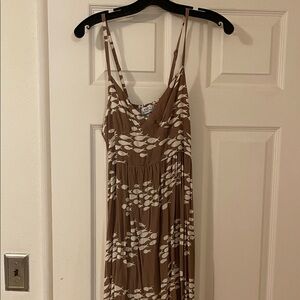 EUC Ava Sky Beige Fish Tank Dress with side hidden pockets